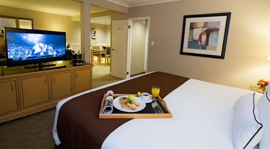 Best Western Plus Columbia River Hotel